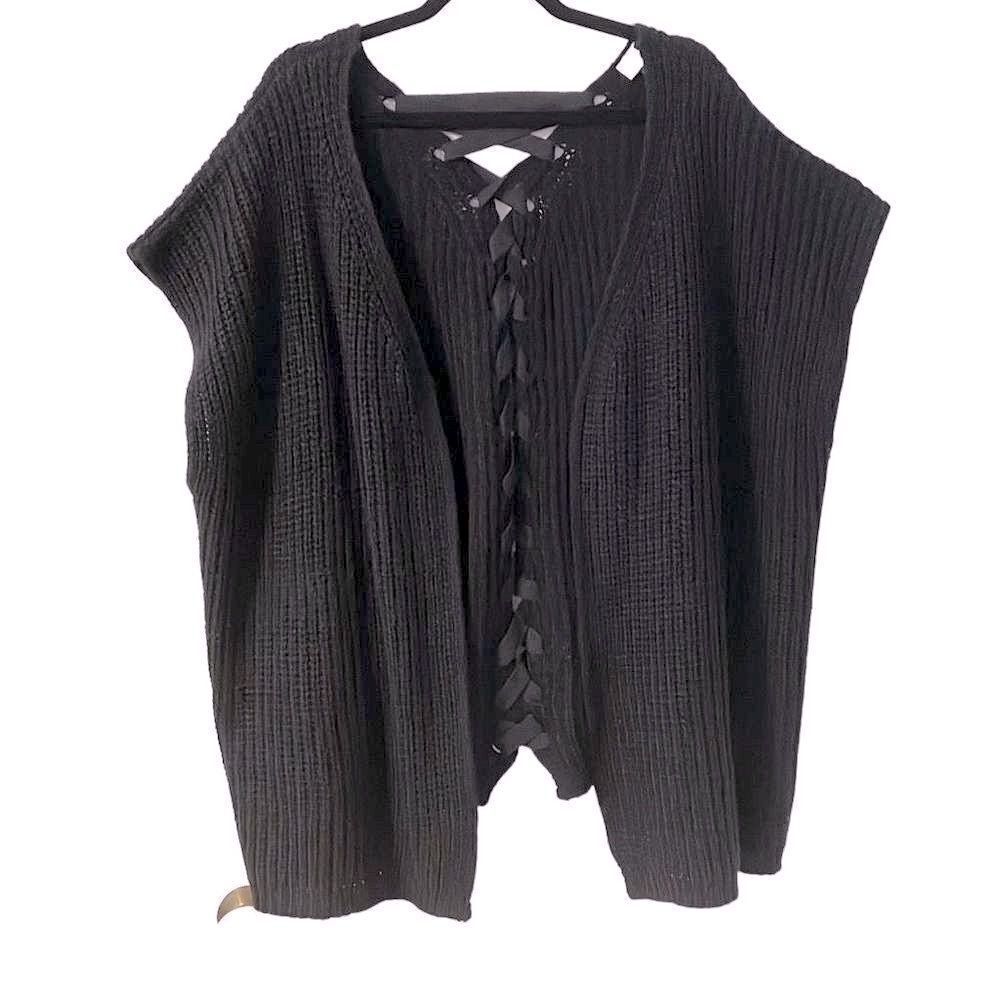 David and Young black laced back open front sweater One Size
